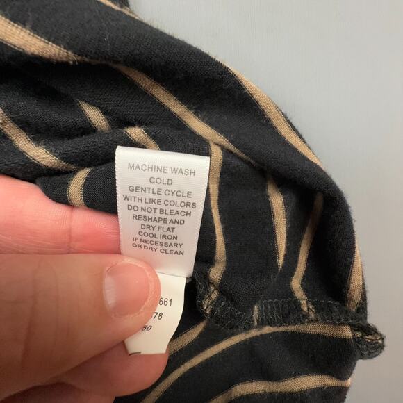 Cable & Gauge Striped V Neck Ruched Sleeve Top M Black Tan - Picture 6 of 6